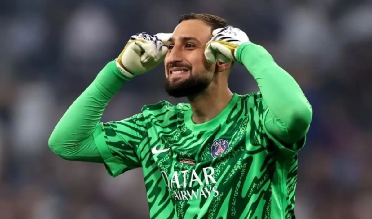 Bukan Donnarumma, PSG Andalkan Chevalier sebagai Kiper Utama di Super UEFA