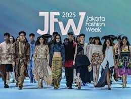 Tren Fashion Indonesia 2025: Sustainable Style dan Gaya Global di Panggung Dunia