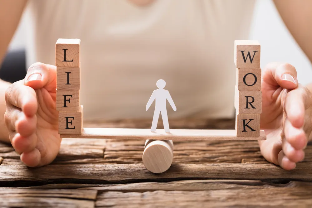 Work-Life Balance di Era Digital: Hidup Seimbang Biar Nggak Burnout